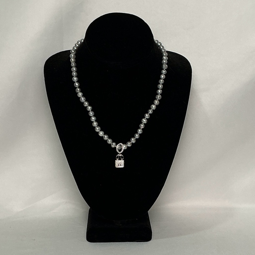 EFFY Silver Grey Culture Pearl Necklace Hermes Purse Pendant